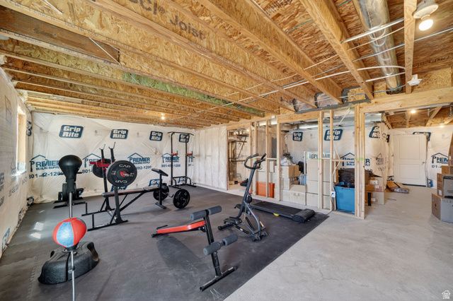 8726 W MINERAL DR, Magna, UT 84044
