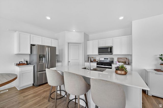 8726 W MINERAL DR, Magna, UT 84044