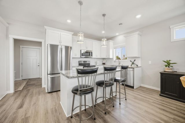 660 Voyager Drive, Alexandria, MN 56308