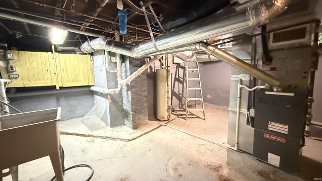 2820 Radcliffe Drive, Fort Wayne, IN 46806
