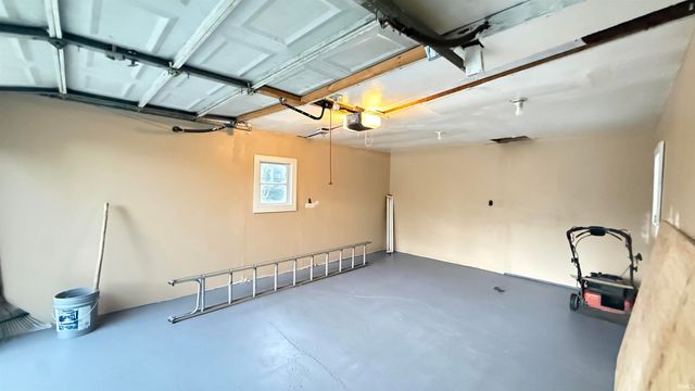 2820 Radcliffe Drive, Fort Wayne, IN 46806