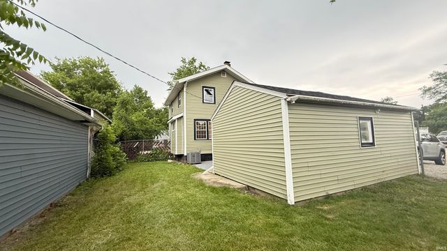 2820 Radcliffe Drive, Fort Wayne, IN 46806