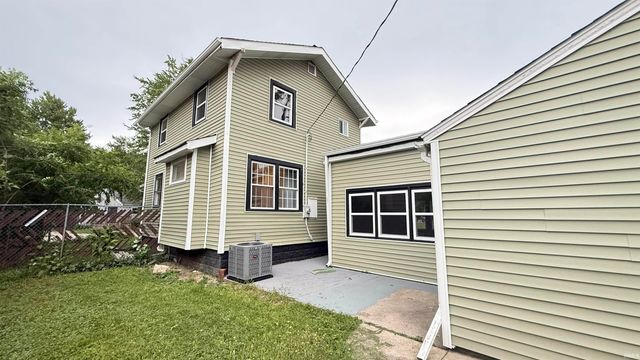 2820 Radcliffe Drive, Fort Wayne, IN 46806