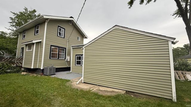 2820 Radcliffe Drive, Fort Wayne, IN 46806