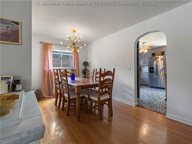 1402 Grishaber Street, South Charleston, WV 25303
