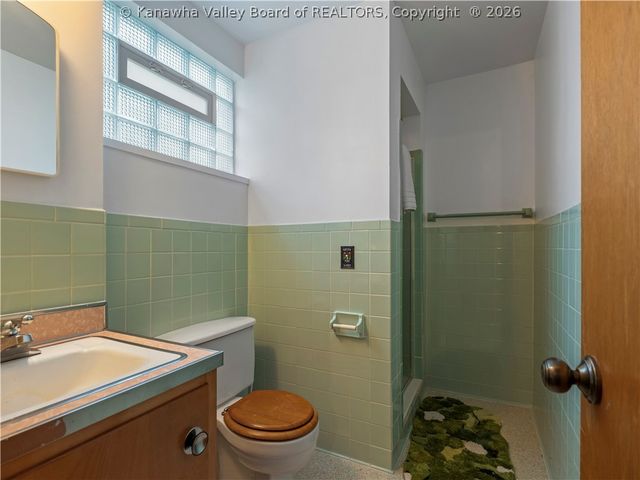 1402 Grishaber Street, South Charleston, WV 25303