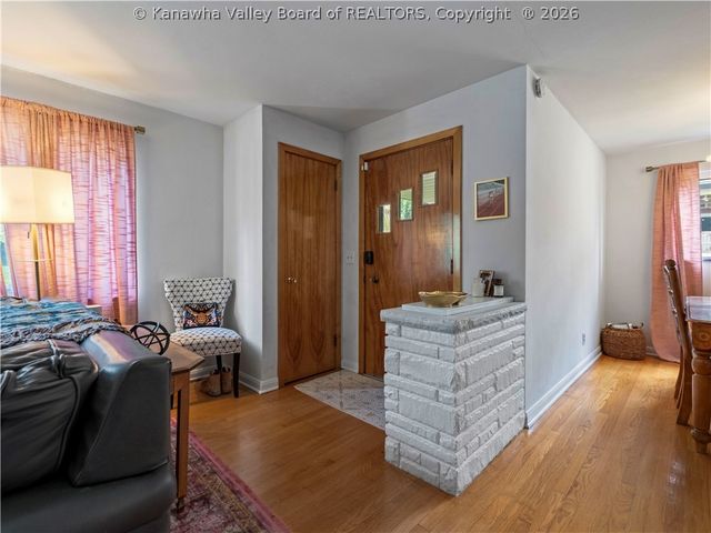 1402 Grishaber Street, South Charleston, WV 25303