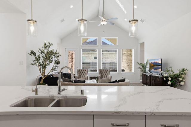 2219 Cherry Bridge Lane, Tomball, TX 77375
