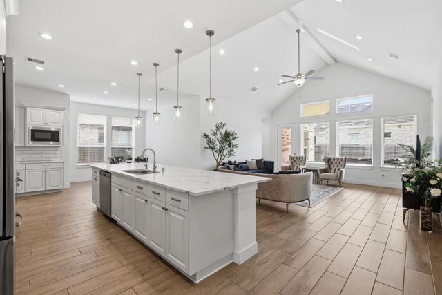 2219 Cherry Bridge Lane, Tomball, TX 77375