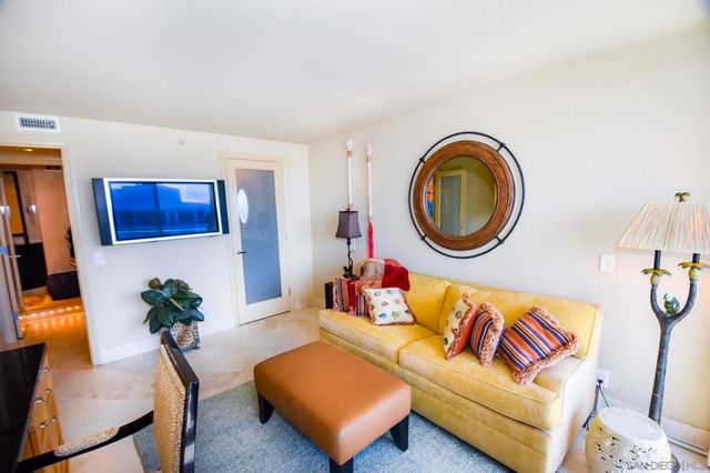 1810 Avenida Del Mundo 1609, Coronado, CA 92118