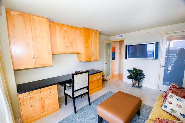 1810 Avenida Del Mundo 1609, Coronado, CA 92118