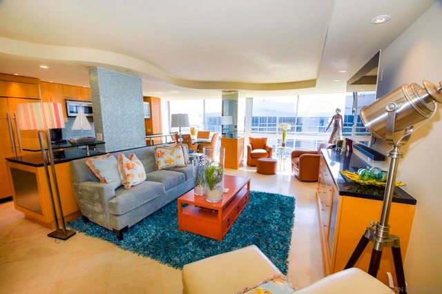 1810 Avenida Del Mundo 1609, Coronado, CA 92118