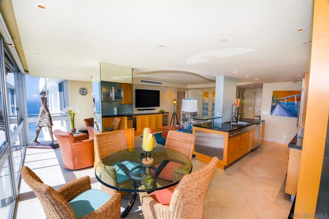 1810 Avenida Del Mundo 1609, Coronado, CA 92118