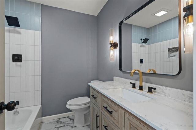 6016 E 107th Terrace, Kansas City, MO 64134