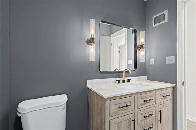 6016 E 107th Terrace, Kansas City, MO 64134