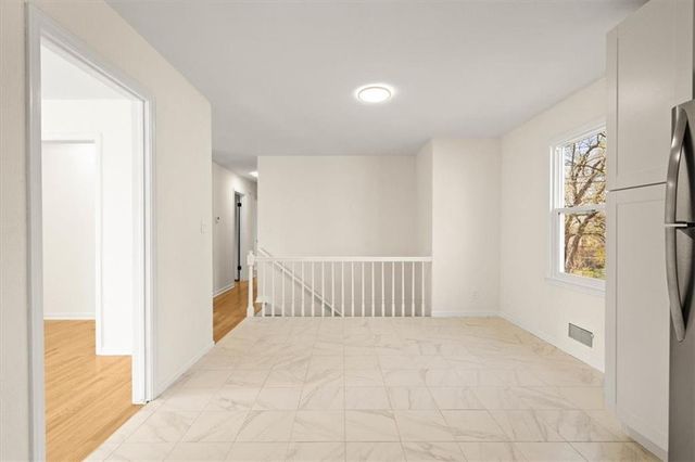 6016 E 107th Terrace, Kansas City, MO 64134