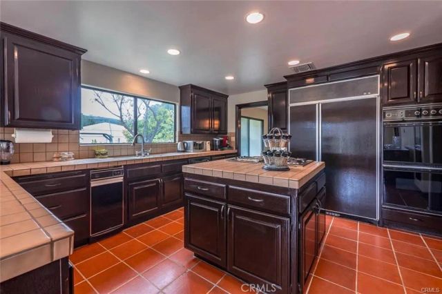 4422 Alta Tupelo, Calabasas, CA 91302