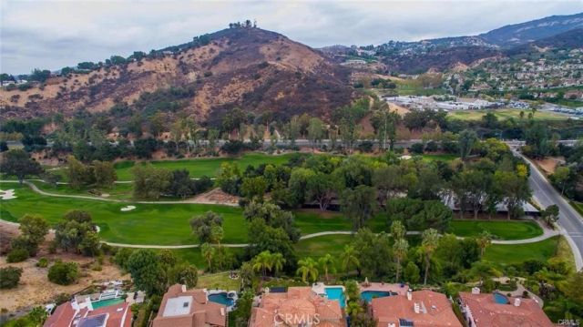 4422 Alta Tupelo, Calabasas, CA 91302