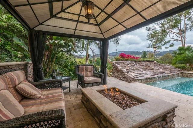 4422 Alta Tupelo, Calabasas, CA 91302