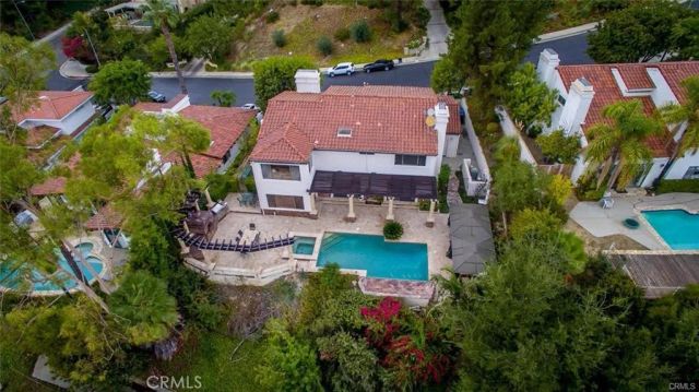 4422 Alta Tupelo, Calabasas, CA 91302