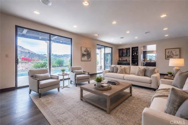 4422 Alta Tupelo, Calabasas, CA 91302