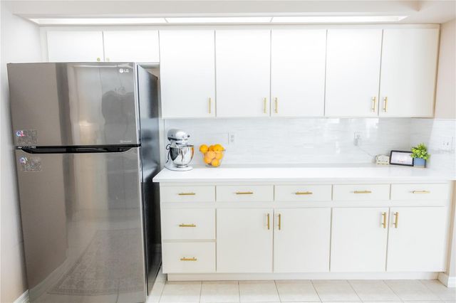 6305 S QUEENSWAY DRIVE, Temple Terrace, FL 33617