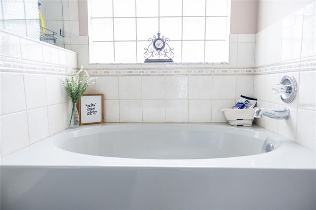 6305 S QUEENSWAY DRIVE, Temple Terrace, FL 33617