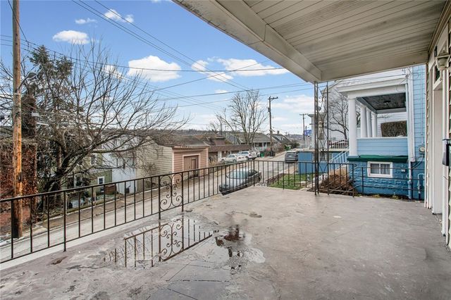 17 Locust St, Etna, PA 15223