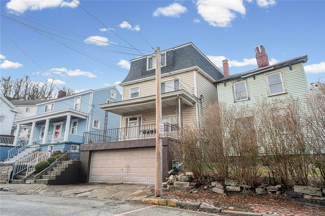 17 Locust St, Etna, PA 15223