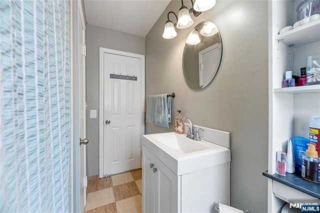 95 William Place, Totowa, NJ 07512