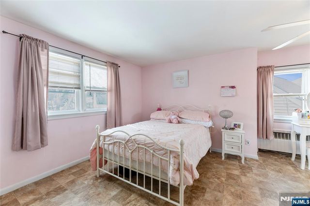 95 William Place, Totowa, NJ 07512