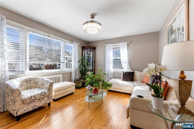 95 William Place, Totowa, NJ 07512
