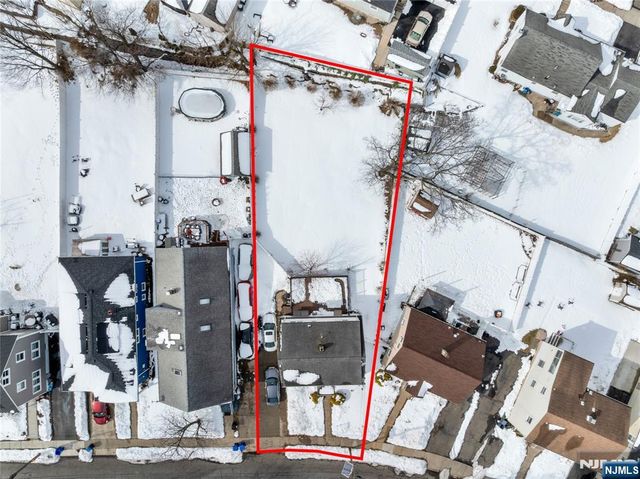 95 William Place, Totowa, NJ 07512
