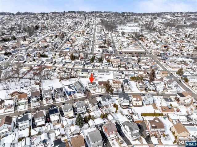 95 William Place, Totowa, NJ 07512