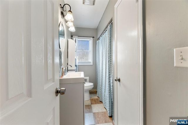 95 William Place, Totowa, NJ 07512