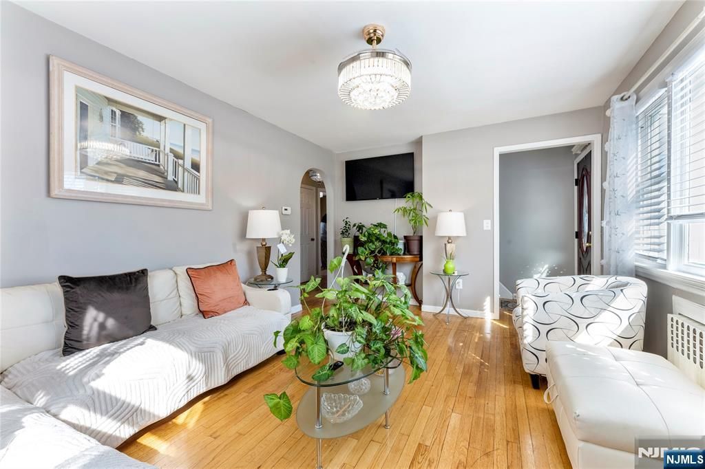 95 William Place, Totowa, NJ 07512