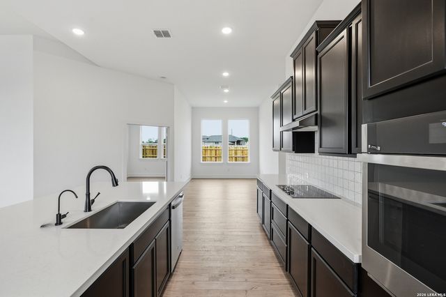 114 Cherrybark Oak, San Antonio, TX 78009