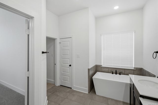 114 Cherrybark Oak, San Antonio, TX 78009