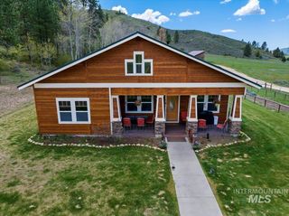 675 W Russell Dr, Prairie, ID 83647