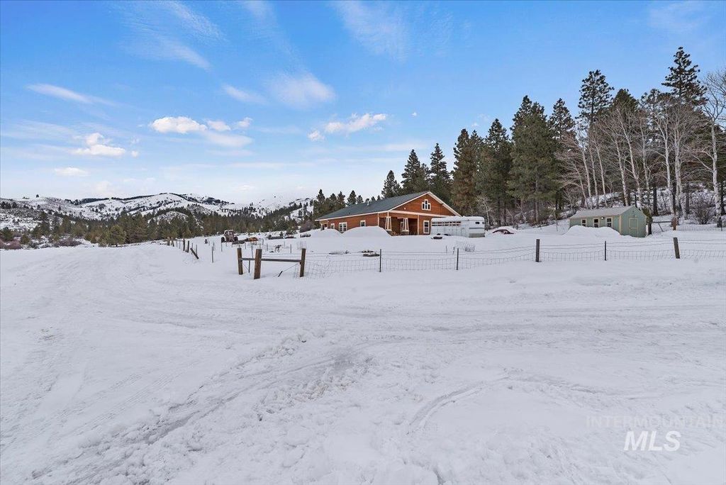 675 W Russell Dr, Prairie, ID 83647 photo 23