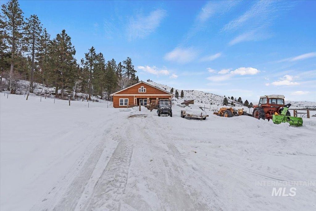 675 W Russell Dr, Prairie, ID 83647 photo 25