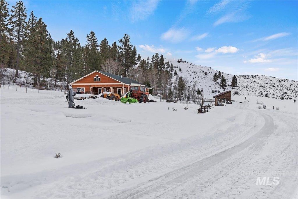 675 W Russell Dr, Prairie, ID 83647 photo 26