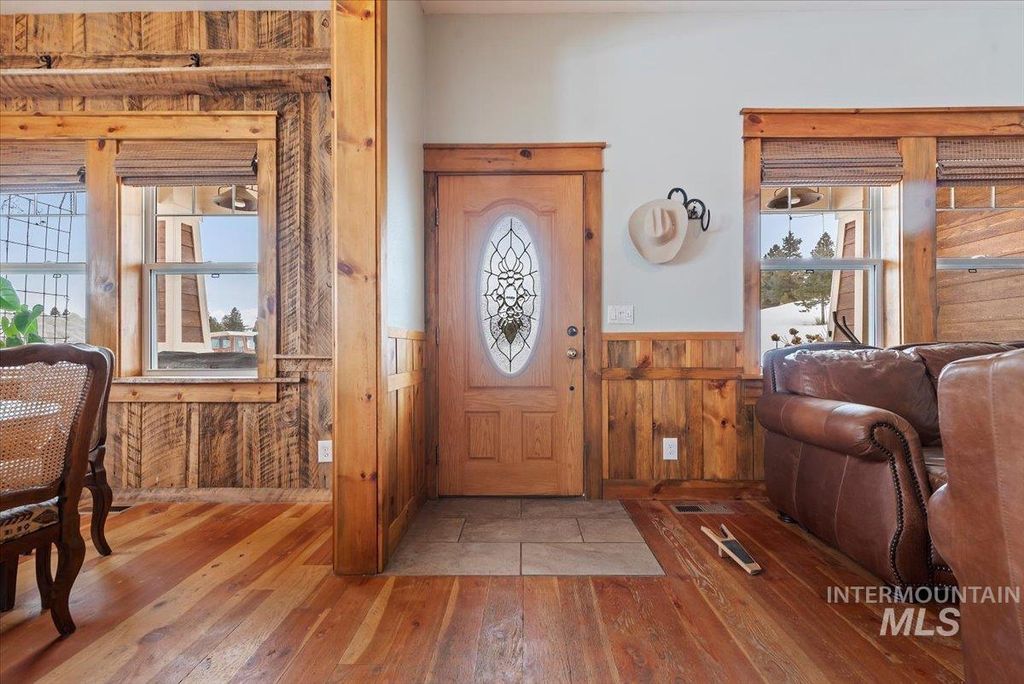 675 W Russell Dr, Prairie, ID 83647 photo 6