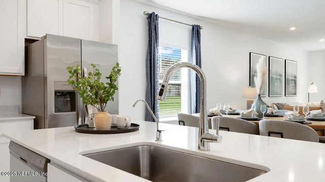 8354 HORSEBIT Circle, Jacksonville, FL 32219