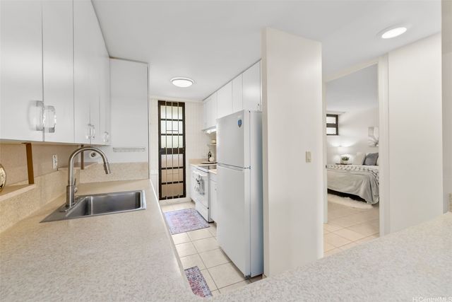 4300 Waialae Avenue A501, Honolulu, HI 96816