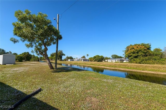 1458 Alwynne DR N, Lehigh Acres, FL 33936