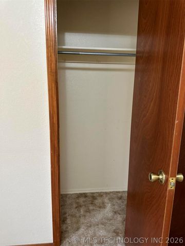 1400 Damon Drive, Pryor, OK 74361