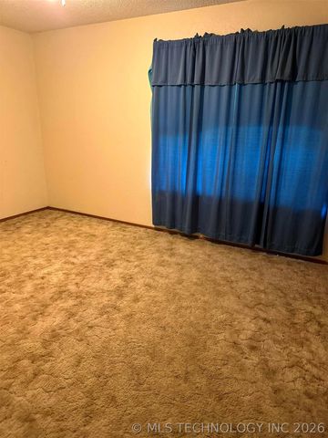 1400 Damon Drive, Pryor, OK 74361