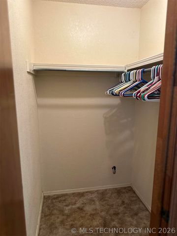 1400 Damon Drive, Pryor, OK 74361