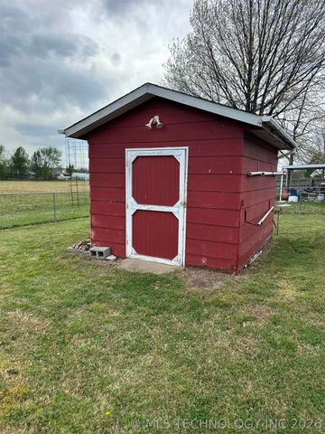 1400 Damon Drive, Pryor, OK 74361